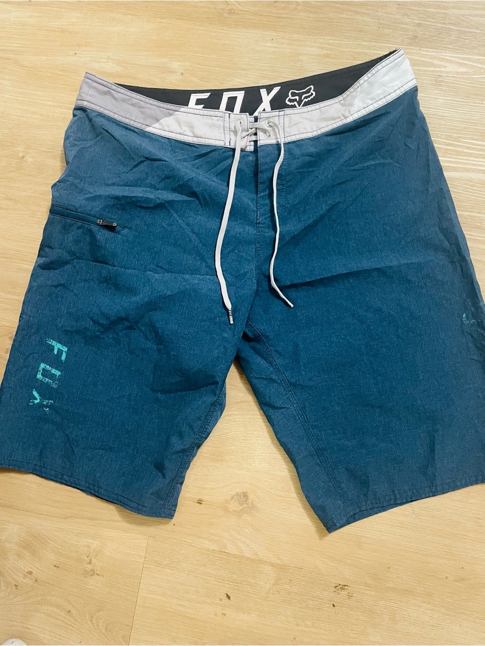 Fox Men’s navy Blue Boardshorts with Light Gray Waistband